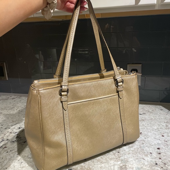 Authentic Coach tote purse - Picture 9 of 9